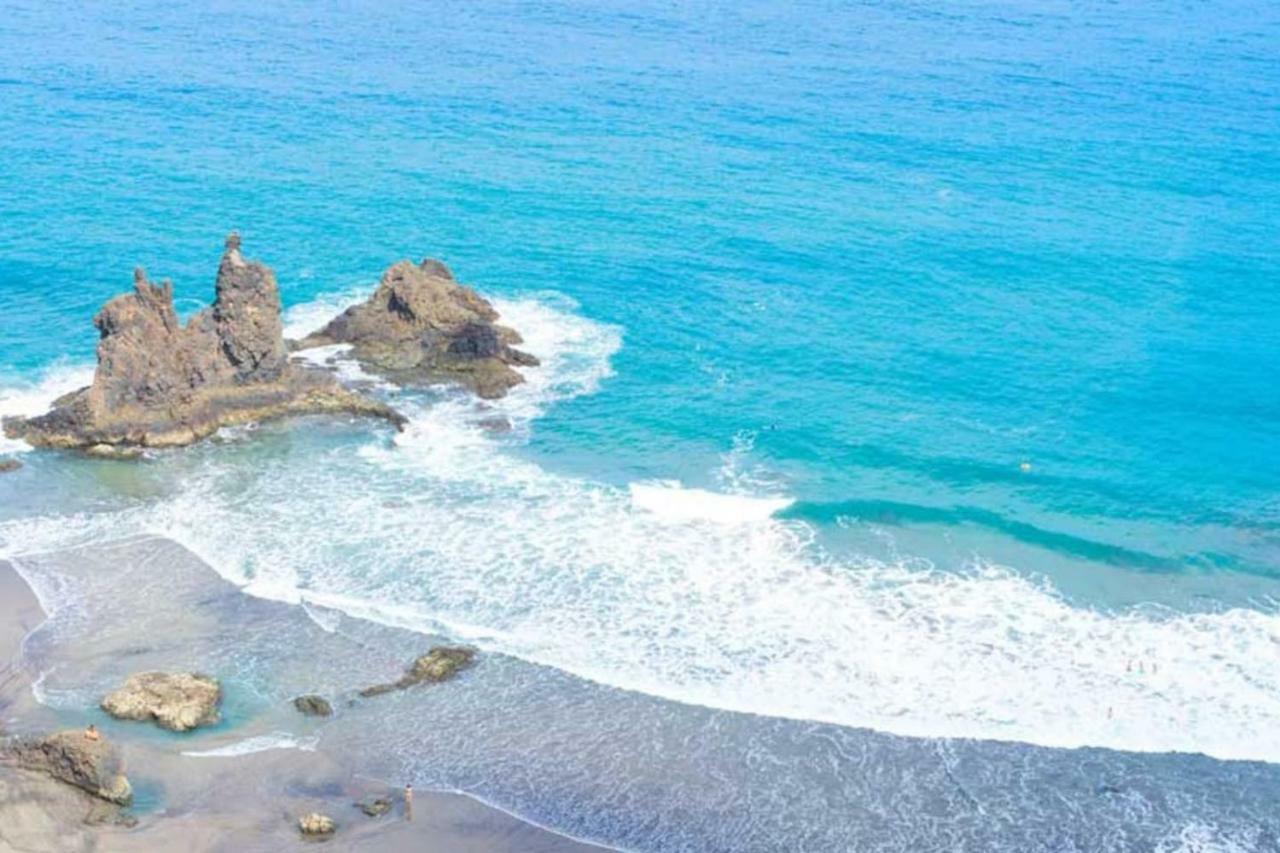 Bright Spacious Apartment, 2 Min Walk From Beach Candelaria Exterior photo